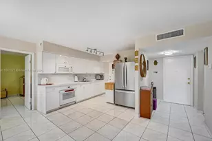 200 Diplomat Pkwy, Hallandale Beach, FL 33009 - Photo 26