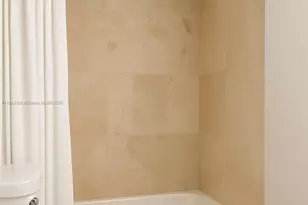 555 NE 15th St, Miami, FL 33132 - Photo 16