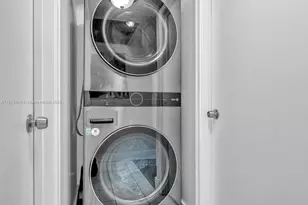 13001 SW 15th Ct, Pembroke Pines, FL 33027 - Photo 28