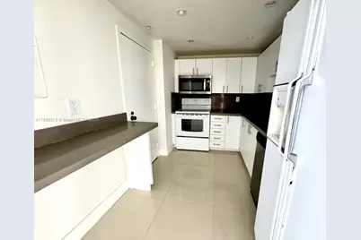 2333 Brickell Ave #2607, Miami, FL 33129 - Photo 4