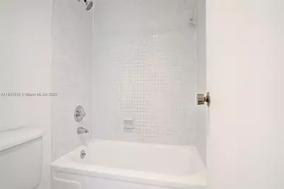 1100 Saint Charles Pl #504, Pembroke Pines, FL 33026 - Photo 22