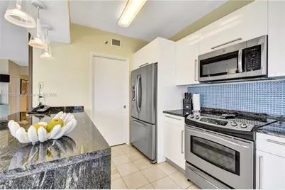 20281 E Country Club Dr #607, Aventura, FL 33180 - Photo 46