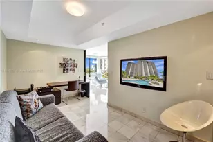 20281 E Country Club Dr, Aventura, FL 33180 - Photo 10