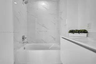 700 NE 24th St, Miami, FL 33137 - Photo 42