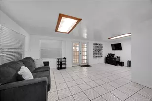 19491 SW 121st Ave, Miami, FL 33177 - Photo 14