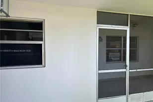 501 Blue Heron Dr, Hallandale Beach, FL 33009 - Photo 4