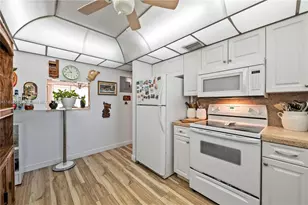 9461 Sunrise Lakes Blvd, Sunrise, FL 33322 - Photo 10