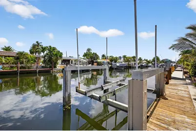 2481 SE 15th St, Pompano Beach, FL 33062 - Photo 8