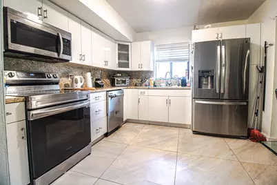 1441 NE 117th St, Miami, FL 33161 - Photo 4