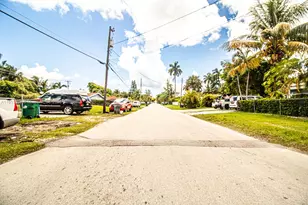 1441 NE 117th St, Miami, FL 33161 - Photo 26