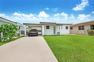 2811 SW 65th Ave, Miami, FL 33155 - Photo 1