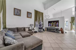 1755 NE 37th Ave, Homestead, FL 33033 - Photo 4