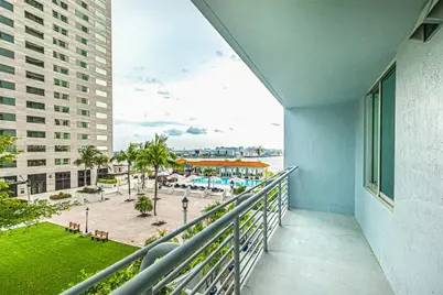 335 S Biscayne Bl #902, Miami, FL 33131 - Photo 14