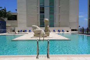 335 S Biscayne Bl, Miami, FL 33131 - Photo 18