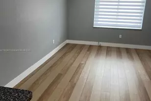 4050 NW 135th St, Opa-Locka, FL 33054 - Photo 12