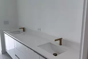 700 NE 24th St, Miami, FL 33137 - Photo 2
