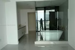 700 NE 24th St, Miami, FL 33137 - Photo 6