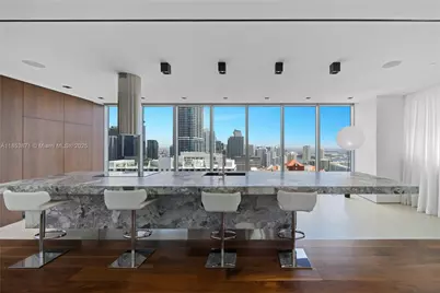 1300 Brickell Bay Dr #4401, Miami, FL 33131 - Photo 6