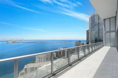 1300 Brickell Bay Dr #4401, Miami, FL 33131 - Photo 18