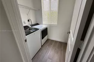 1092 SE 23rd Ave, Homestead, FL 33035 - Photo 8