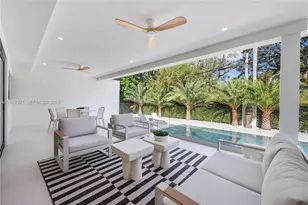 899 NE 71st St, Miami, FL 33138 - Photo 2