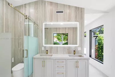 899 NE 71st St, Miami, FL 33138 - Photo 20