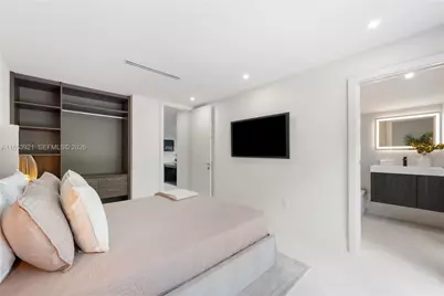 899 NE 71st St, Miami, FL 33138 - Photo 26