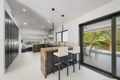 899 NE 71st St, Miami, FL 33138 - Photo 10