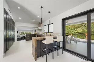 899 NE 71st St, Miami, FL 33138 - Photo 10