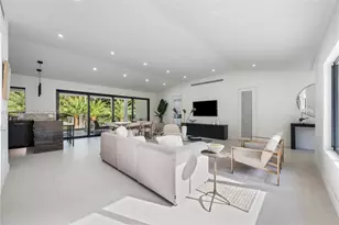 899 NE 71st St, Miami, FL 33138 - Photo 36