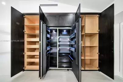 899 NE 71st St, Miami, FL 33138 - Photo 14