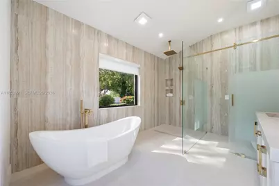 899 NE 71st St, Miami, FL 33138 - Photo 18