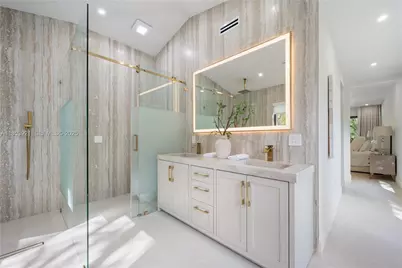 899 NE 71st St, Miami, FL 33138 - Photo 20