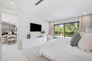 899 NE 71st St, Miami, FL 33138 - Photo 16