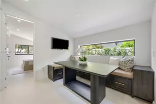 899 NE 71st St, Miami, FL 33138 - Photo 12