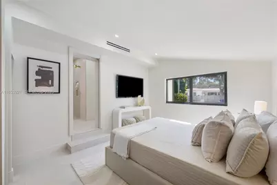 899 NE 71st St, Miami, FL 33138 - Photo 32