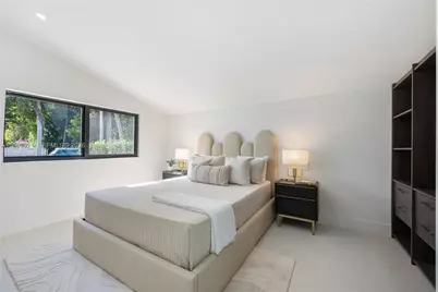 899 NE 71st St, Miami, FL 33138 - Photo 30