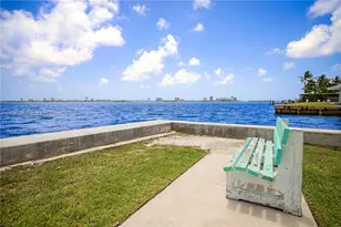 1700 NE 105th St, Miami Shores, FL 33138 - Photo 30