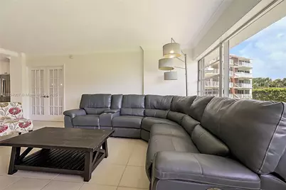 1700 NE 105th St #203, Miami Shores, FL 33138 - Photo 4