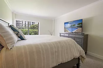 1700 NE 105th St #203, Miami Shores, FL 33138 - Photo 18