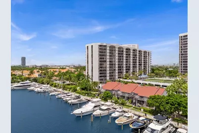 3610 Yacht Club Dr #805, Aventura, FL 33180 - Photo 1