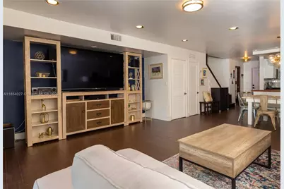 2035 NE 123rd St, North Miami, FL 33181 - Photo 10