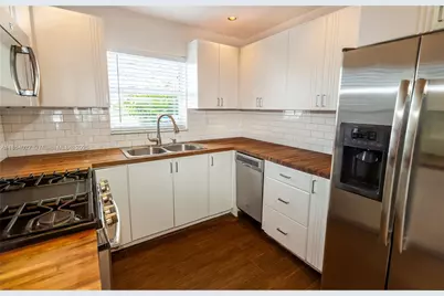 2035 NE 123rd St, North Miami, FL 33181 - Photo 6