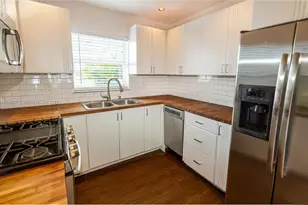 2035 NE 123rd St, North Miami, FL 33181 - Photo 6