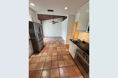 5801 SW 100th St #1, Pinecrest, FL 33156 - Photo 6