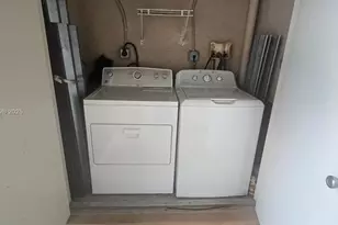 11630 SW 2nd St, Pembroke Pines, FL 33025 - Photo 22