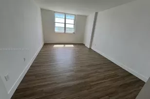 500 Bayview Dr, Sunny Isles Beach, FL 33160 - Photo 24