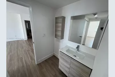 500 Bayview Dr #1120, Sunny Isles Beach, FL 33160 - Photo 44
