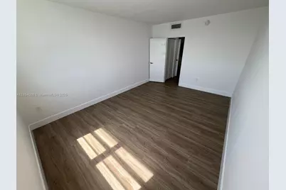 500 Bayview Dr #1120, Sunny Isles Beach, FL 33160 - Photo 36