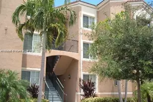 8070 N Nob Hill Rd, Tamarac, FL 33321 - Photo 4